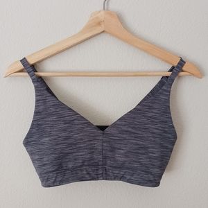 Sports bra in heather gray